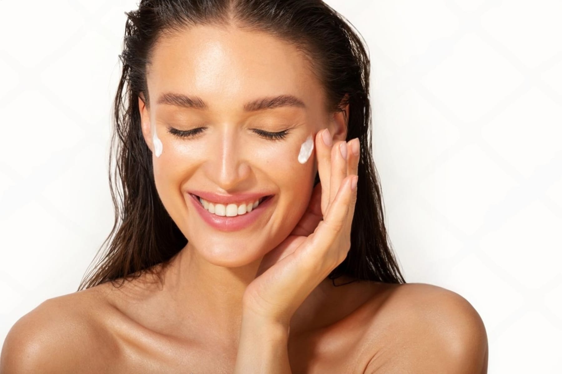 Soin Exo Glow aux exosomes par microneedling à Paris · VivaSkin Esthétique