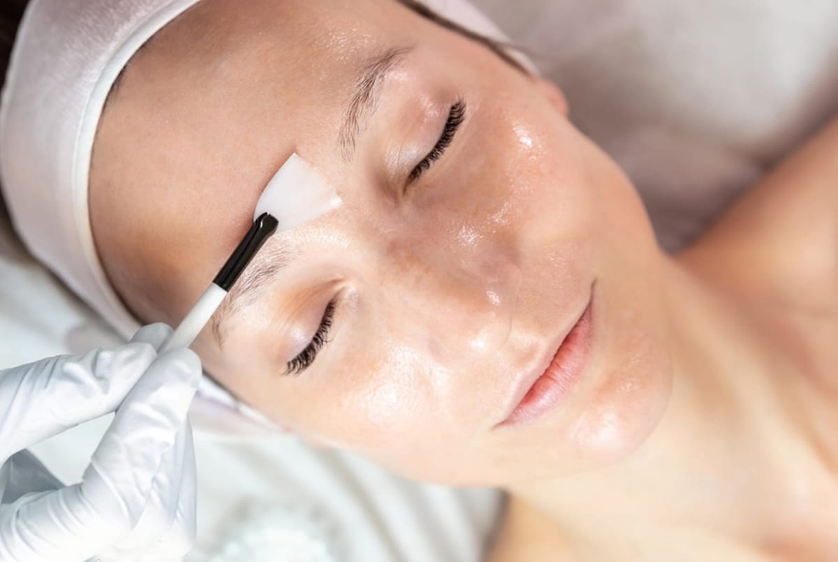 Soins du visage Paris 16 · Salmon Glow Exo Glow Alma Prime X VivaSkin Esthétique